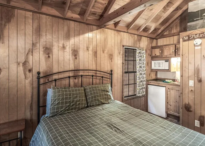Rainbow Lake Cabin & Rv Resort